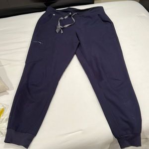Figs joggers size large